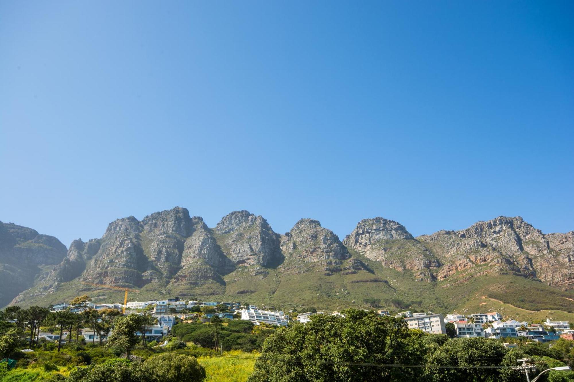 Luxury Camps Bay Penthouse With Spectacular Views Appartement Le Cap