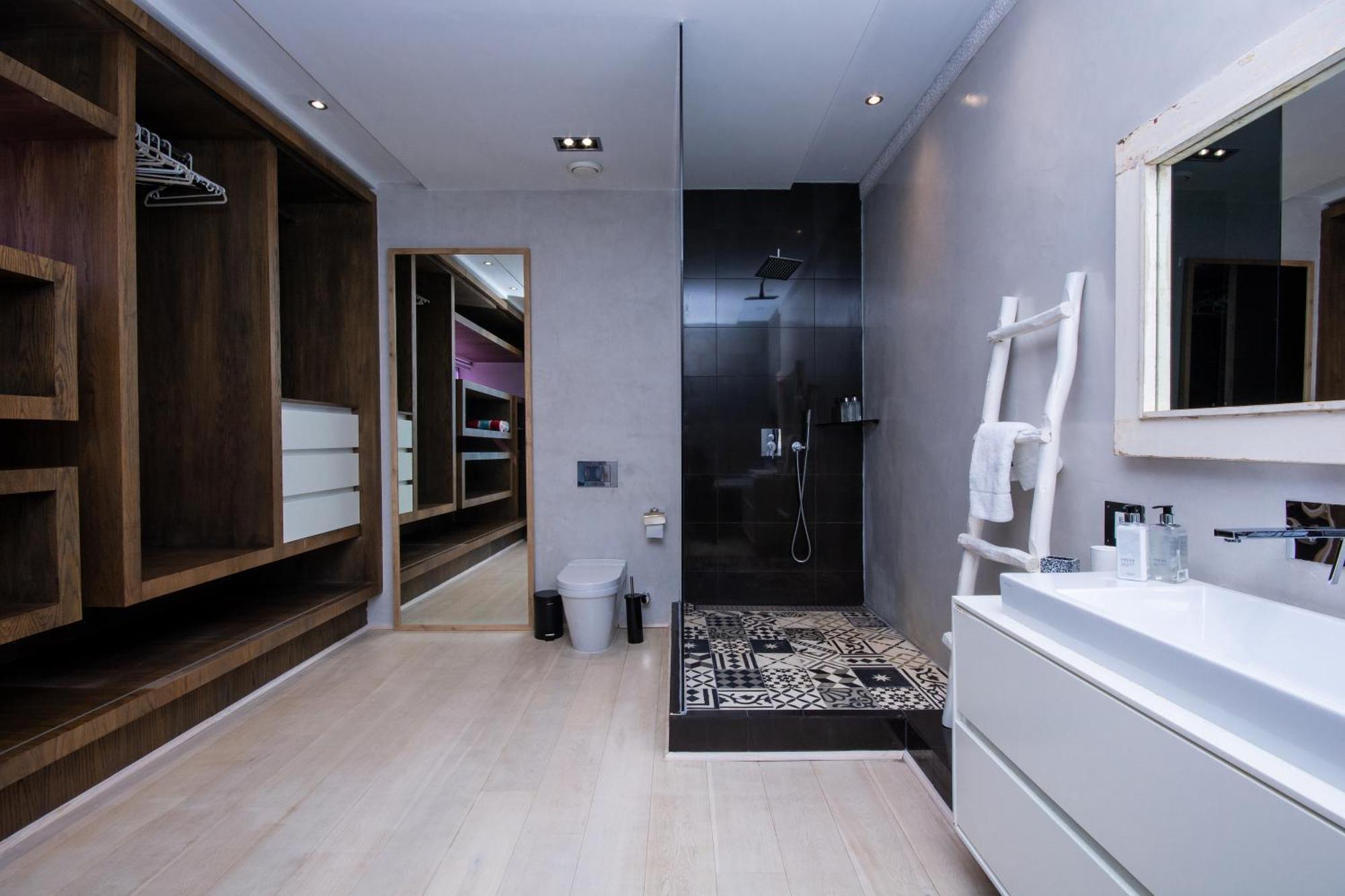 Luxury Camps Bay Penthouse With Spectacular Views Le Cap