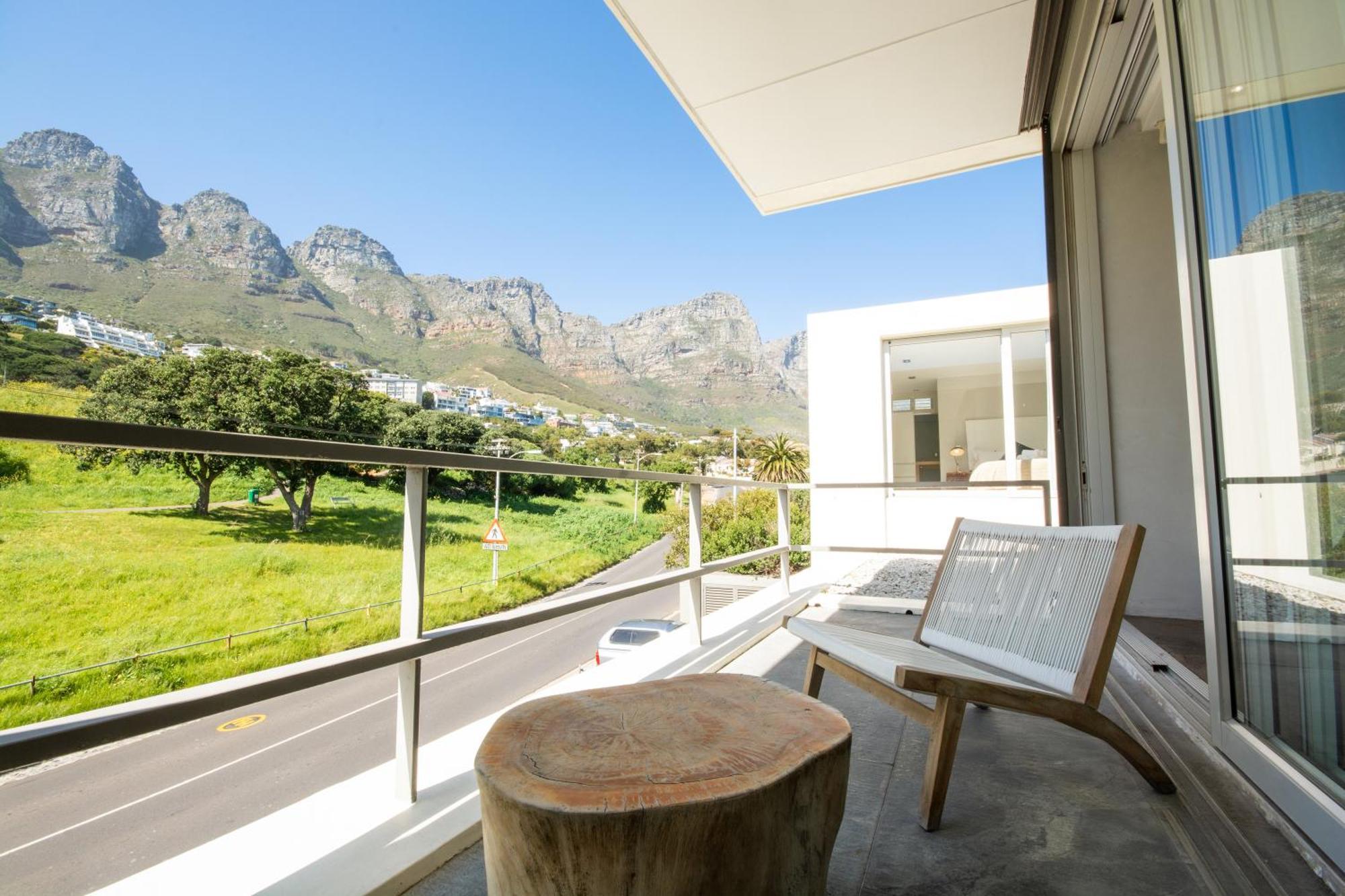 Luxury Camps Bay Penthouse With Spectacular Views Appartement